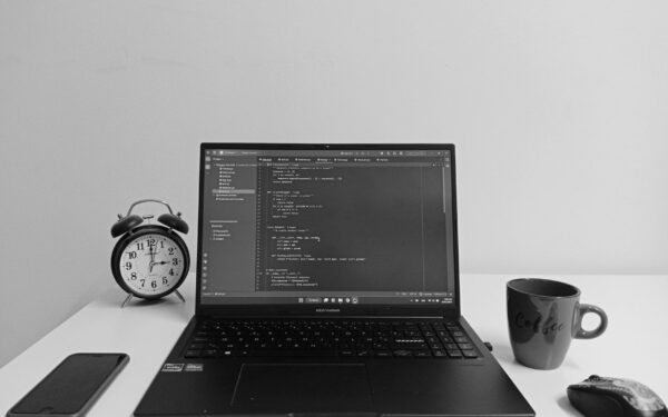 Applications low-code : utiliser ces outils pour créer un petit service utile sans coder