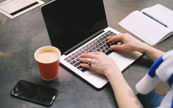 Simplifier son quotidien freelance avec un “bureau” cloud minimaliste