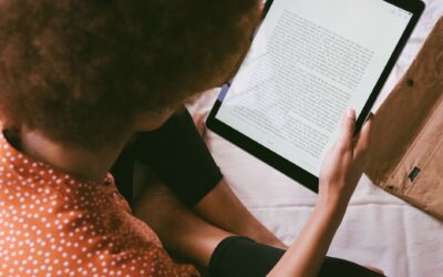 Applications de lecture sur smartphone : transformer son téléphone en vraie bibliothèque de poche