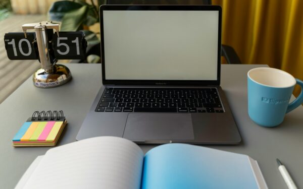 Centraliser ses notes et documents de travail dans un hub digital simple