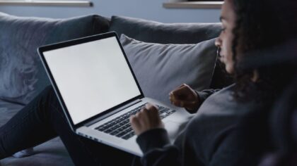 IA et décisions du quotidien : comment se servir d’un chatbot sans lui déléguer sa vie