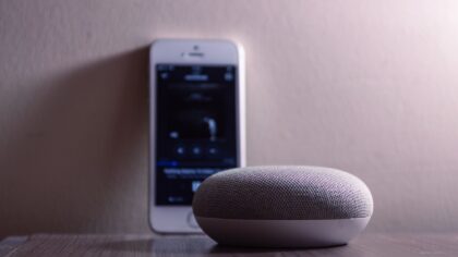 Maison connectée en pratique : 7 usages simples pour améliorer votre quotidien sans le compliquer