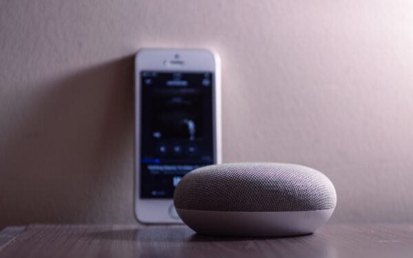 Maison connectée en pratique : 7 usages simples pour améliorer votre quotidien sans le compliquer