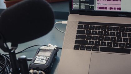 Voix IA : transformer du texte en audio utile sans oublier l’éthique ni la clarté